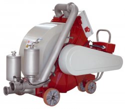 Перекачивание винограда при помощи насосов