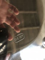 Круглый люк с пятью точками зажима