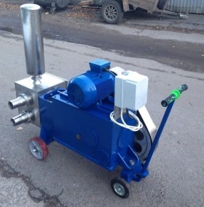 Поршневой насос